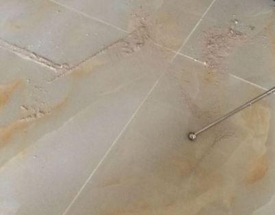 南湖瓷砖空鼓维修公司分享粘合剂选择不当在瓷砖铺贴过程中可能导致以下问题
